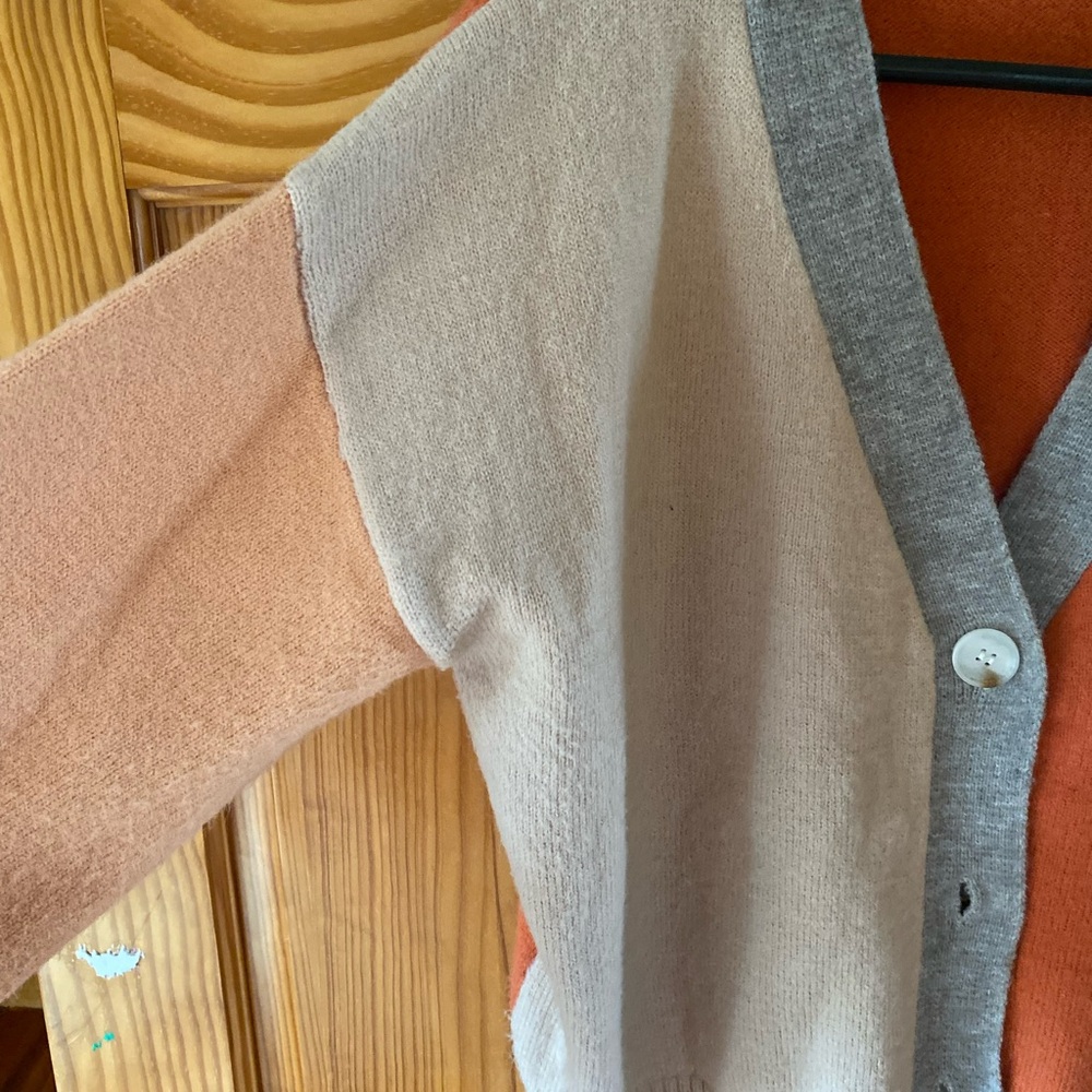 BiBi Multicolor V-Neck Cardigan - Picture 2 of 3